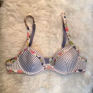 ❌DONATED❌ floral and striped gap body bra